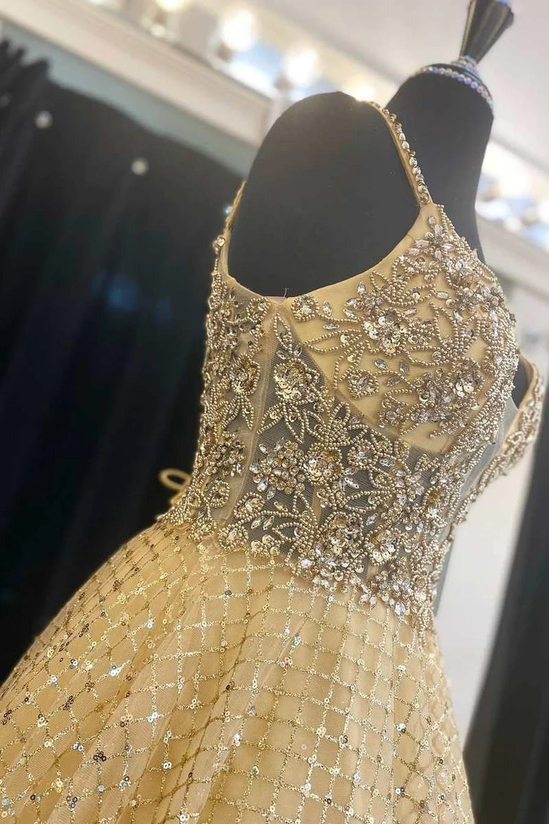 Vestido de fiesta de cuento de hadas con escote profundo, corte A y cuentas